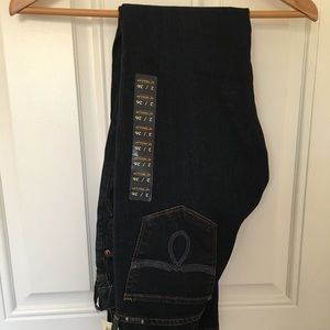 Size 26 Lucky Brand Lola Boot Jeans